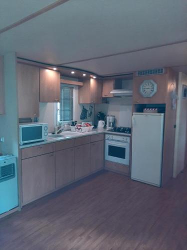 SPACIEUX ET CONFORTABLE MOBILHOME