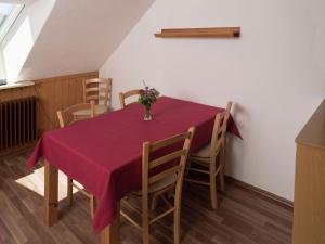 Maison de vacances Spacious Apartment in Wehrhalden near Cross country Skiing  79737 Herrischried Bade-Wurtemberg