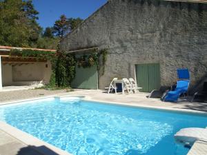 Maison de vacances Spacious Cottage on Vineyard in Gaja-et-Villedieu  11300 Gaja-et-Villedieu Languedoc-Roussillon