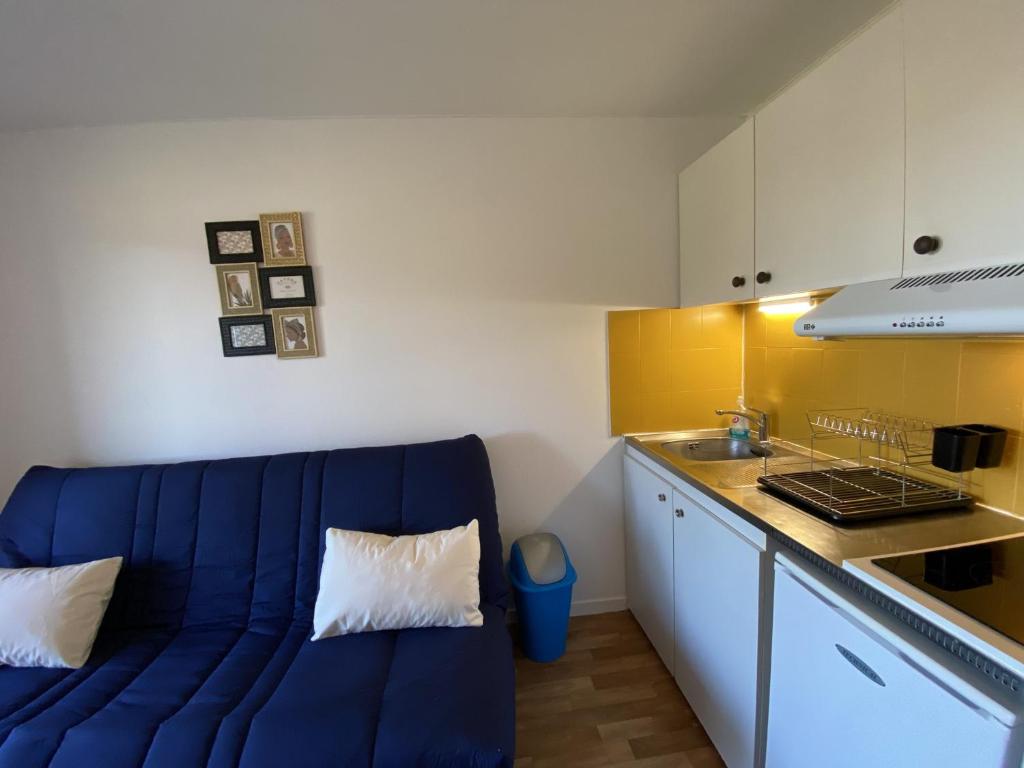 Spacious detached family home with large covered terrace and large garden