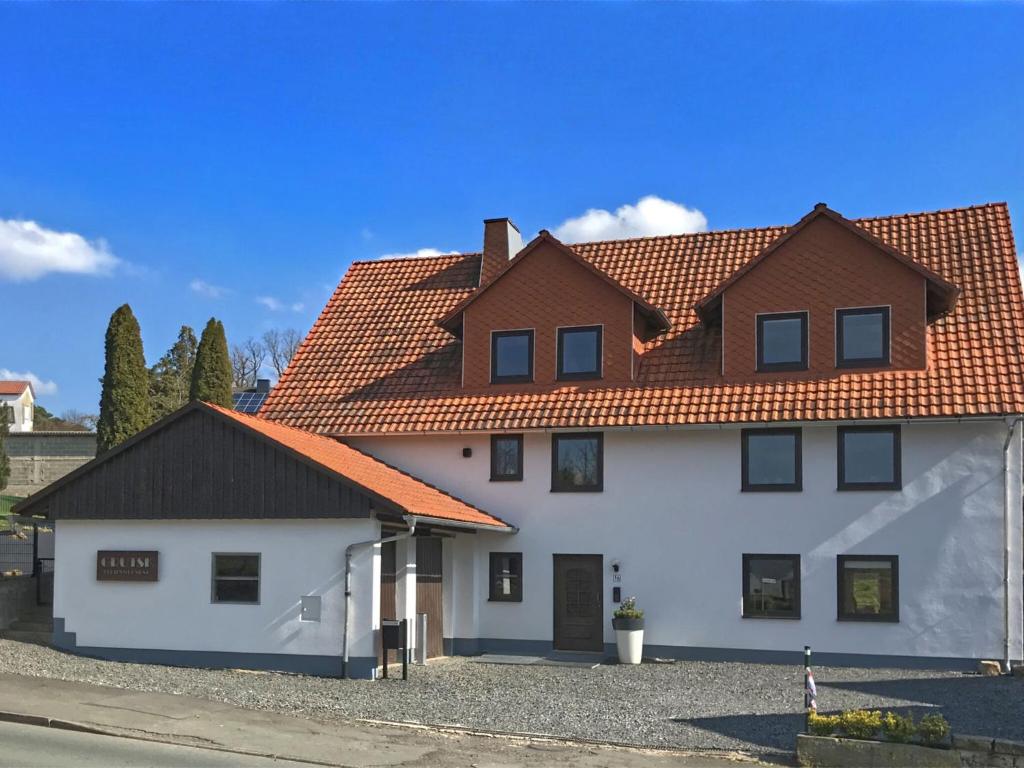 Spacious group home near Edersee and Kellerwald National Park with garden , 34311 Altenstädt