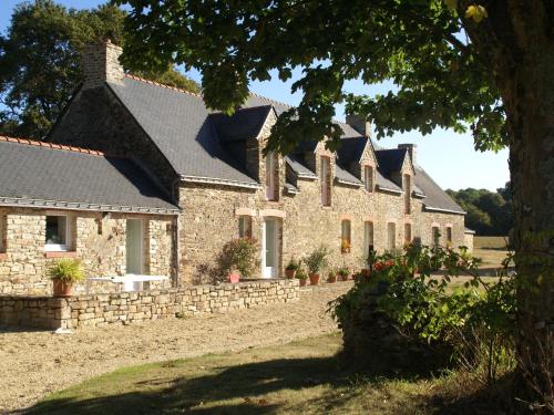 Spacious Holiday Home in Ass rac with a Fenced Pond