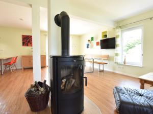 Spacious Holiday Home in Hornstorf with Trampoline