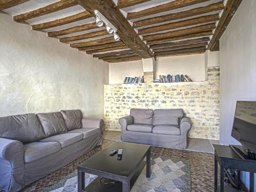 Spacious holiday home in Isigny sur Mer with garden