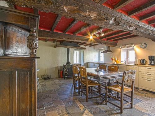 Spacious holiday home in Isigny sur Mer with garden