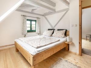 Spacious Holiday Home in Landstorf Zierow with Beach Near