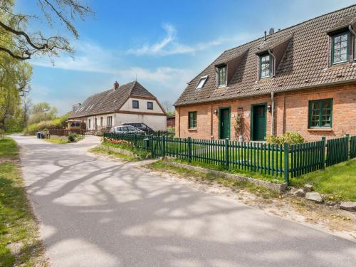 Spacious Holiday Home in Landstorf Zierow with beach nearby
