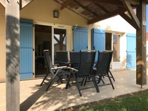 Spacious Holiday Home in Les Forges with Swimming Pool