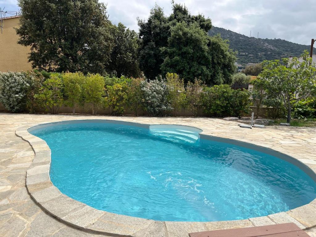 Maison de vacances Spacious holiday home in Monticello with private pool  20220 Monticello