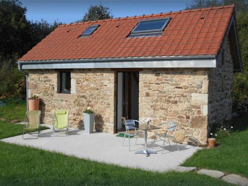 Spacious holiday home in Trébeurden with a garden