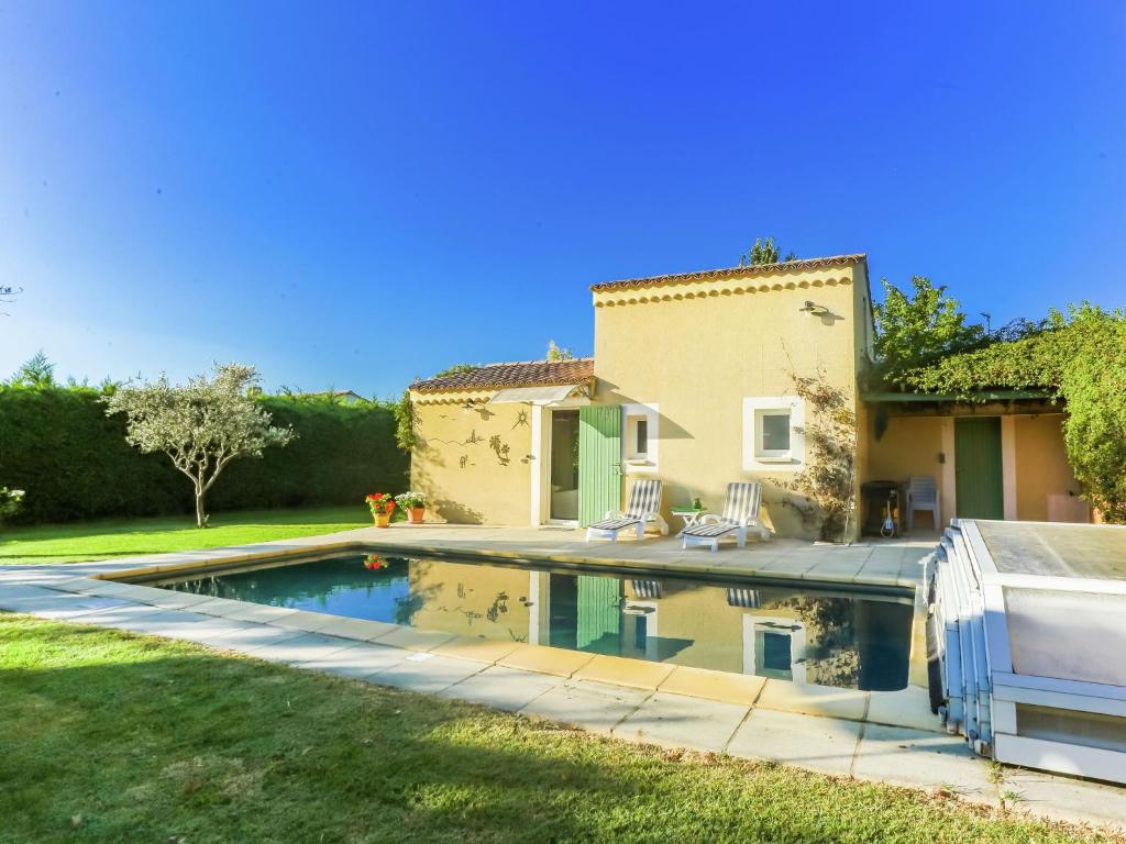 Maison de vacances Spacious Holiday Home in Vaison la Romaine with Garden  84110 Vaison-la-Romaine