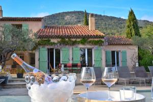 Maison de vacances Spacious House With Wi Fi And Swimming Pool 1459 Chemin de la Rascas 83310 Grimaud Provence-Alpes-Côte d\'Azur