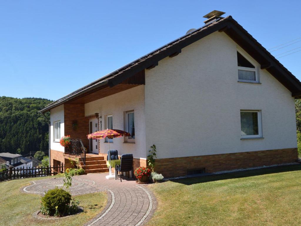 Splendid Holiday Home in Densborn with Terrace , 54570 Zendscheid