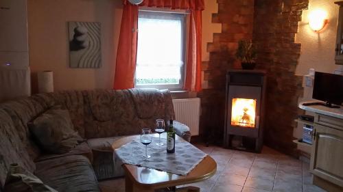 Spreewaldhäuser Golinski mit Kamin und umzäutem Grundstück am Neuendorfer See