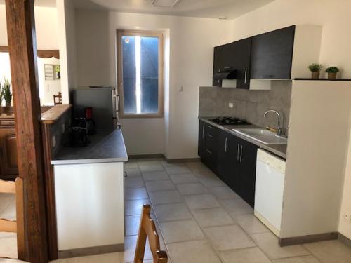 St Cirq Lapopie Charmant logement avec jacuzzi