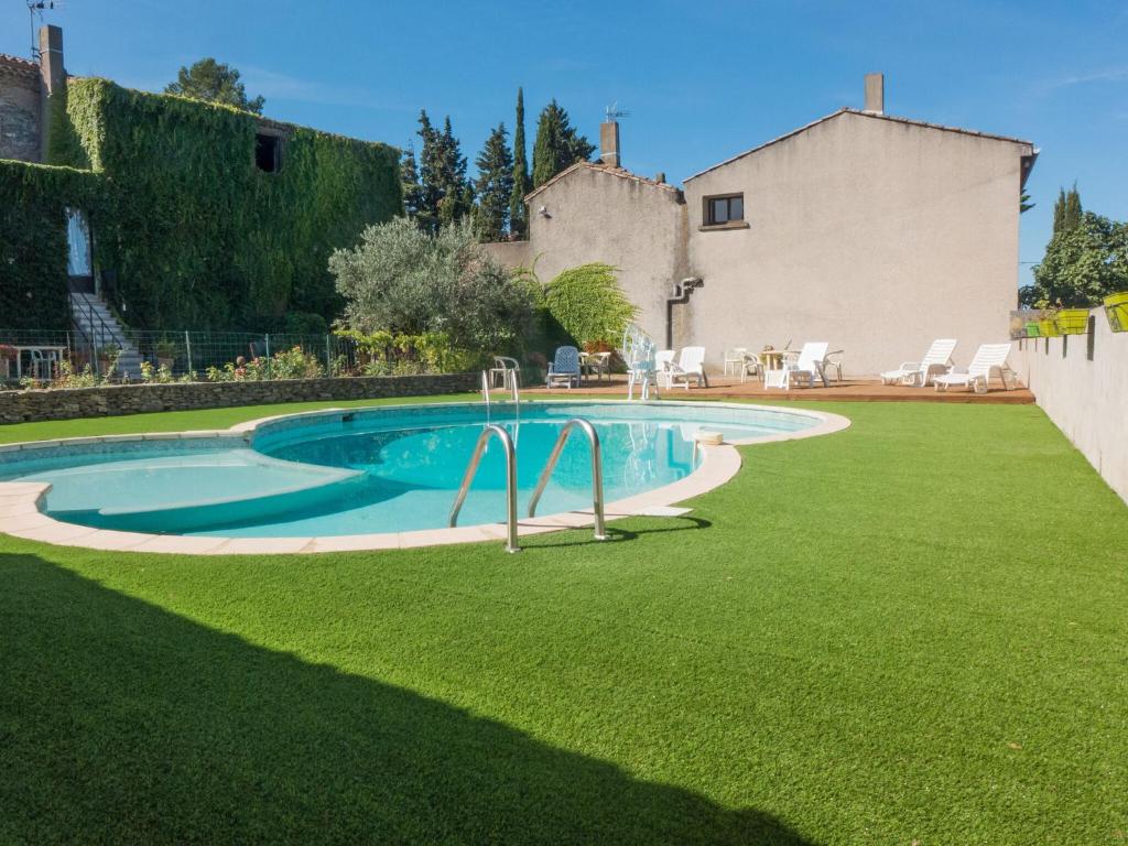 Maison de vacances Stone cottage on an active wine growing estate with a swimming pool  11170 Conilhac-Corbières