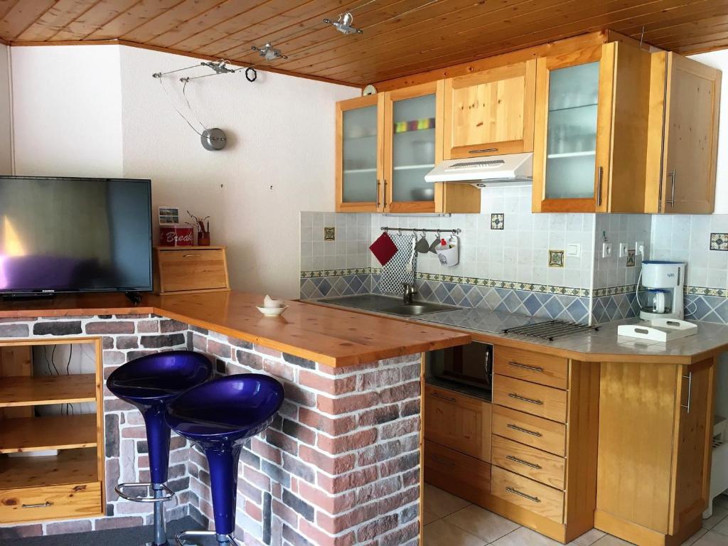 Stone cottage with modern cosy interior near to Josselin Perfect retreat for Writers or Star Gazers