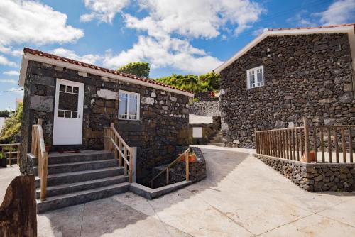 Stone Dreams - Namoradeira