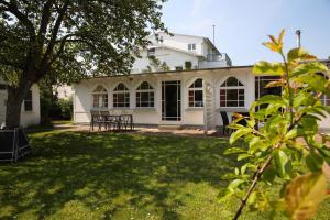 Maison de vacances Strandvilla Rheingold - Ferienwohnung Miro Waldstrasse 9d, Gebaude 3 18586 Göhren Mecklembourg-Poméranie