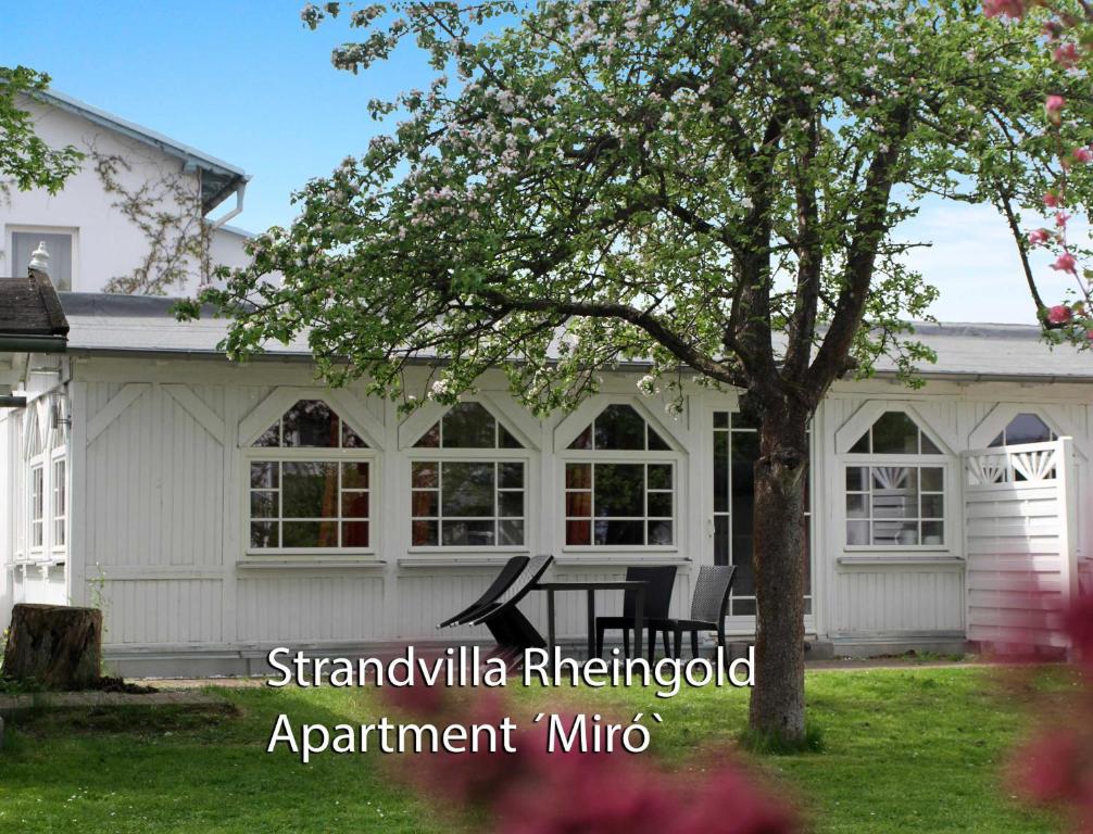 Maison de vacances Strandvilla Rheingold - Ferienwohnung Miro Waldstrasse 9d, Gebaude 3 18586 Göhren