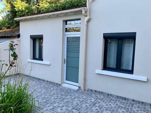Studio Cocooning à 15 mn de Paris et à 8 mn du RER A