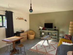 Maison de vacances Studio dans les Alpilles 44 Cours Alphonse Daudet 13990 Fontvieille Provence-Alpes-Côte d\'Azur