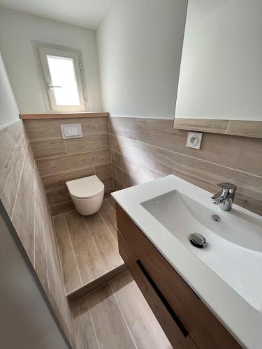Studio indépendant à 300m de la plage