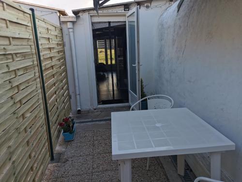 Studio indépendant à BOURGNEUF-EN-RETZ vue sur les Marais à 5 mn des plages