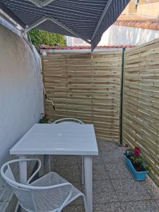 Studio indépendant à BOURGNEUF-EN-RETZ vue sur les Marais à 5 mn des plages
