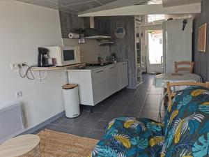 Studio indépendant à BOURGNEUF-EN-RETZ vue sur les Marais à 5 mn des plages