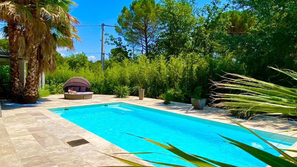 Maison de vacances studio indépendant dans villa avec piscine jacuzzi 97 Allée des Rouges-Gorges 83550 Vidauban