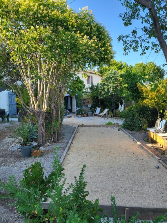 Maison de vacances Studio indépendant et coquet + terrasse 65 Chemin des Baumillons 13015 Marseille