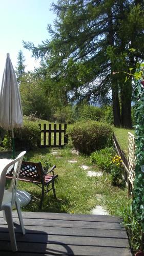 Studio rénové avec jardin et vue dégagée, 4 nuits minimum