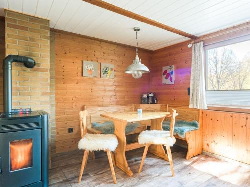Stunning Holiday Home in G ntersberge near Lake