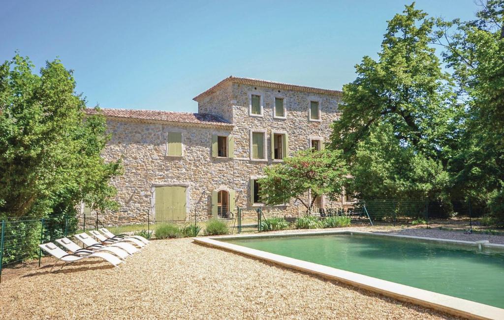 Maison de vacances Stunning home in Anduze with 5 Bedrooms, Internet and Outdoor swimming pool  30140 Anduze