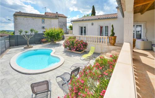 Stunning home in Barjac with 3 Bedrooms, WiFi and Outdoor swimming pool