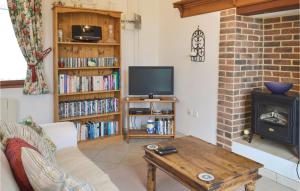 Stunning home in Beauvois with 1 Bedrooms and WiFi