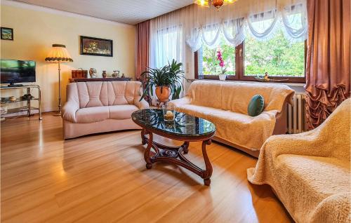 Stunning home in Berga with 3 Bedrooms and WiFi