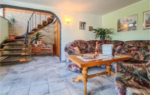 Stunning home in Berga with 3 Bedrooms and WiFi
