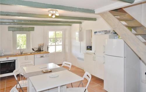 Stunning home in Bidon with 2 Bedrooms, WiFi and Outdoor swimming pool
