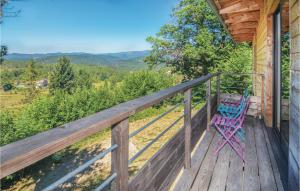 Stunning home in Bordezac with 3 Bedrooms and Outdoor swimming pool