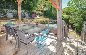 Stunning home in Bordezac with 3 Bedrooms and Outdoor swimming pool