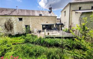 Stunning home in Bourgueil with 5 Bedrooms, WiFi and Outdoor swimming pool
