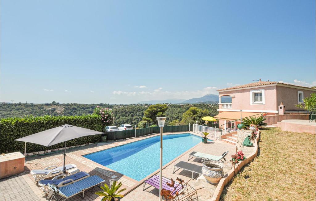 Maison de vacances Stunning home in Cagnes sur Mer with 3 Bedrooms, Private swimming pool and Outdoor swimming pool  06800 Cagnes-sur-Mer