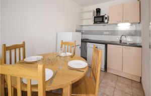 Stunning home in Calvisson with 1 Bedrooms, WiFi and Swimming pool