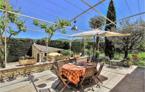 Stunning home in Condorcet with WiFi, Private swimming pool and 5 Bedrooms
