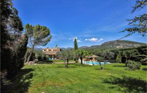 Stunning home in Condorcet with WiFi, Private swimming pool and 5 Bedrooms