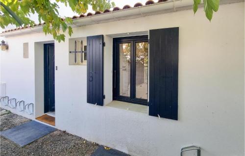 Stunning home in Dolus-dOlron with WiFi and 2 Bedrooms