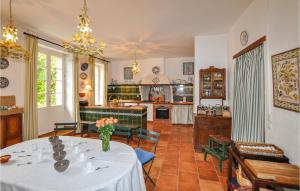 Stunning home in Escales with 7 Bedrooms, Private swimming pool and WiFi