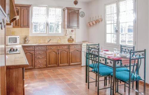 Stunning home in Eymet with 2 Bedrooms, WiFi and Outdoor swimming pool